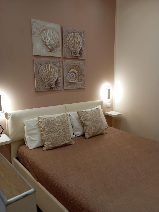 Goccia Del Mare Villa อิโซลา เดลเล เฟมมิเน ภายนอก รูปภาพ